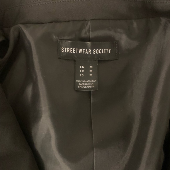 Black blazer - Picture 2 of 2